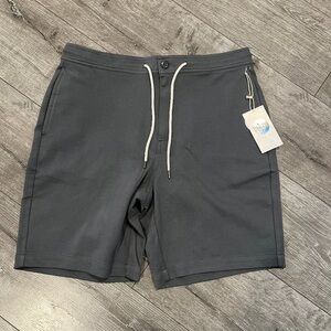 Brand New - Vuori Solana Shorts